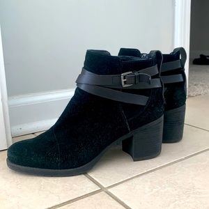 Sam Edelman suede booties 8.5